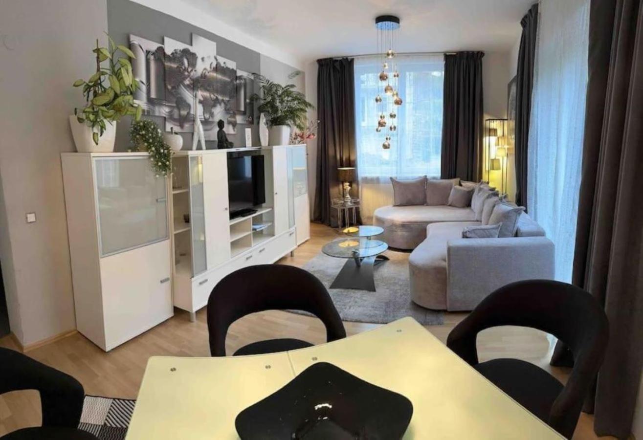 Wohnung 1 Mit 2 Schlafzimmern Und Terrasse Grossgmain Exterior foto